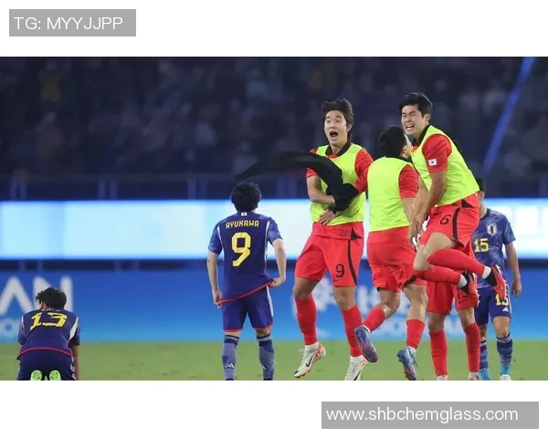 洲际杯回顾：杭州足球队展现出色灵活性与战术应变能力